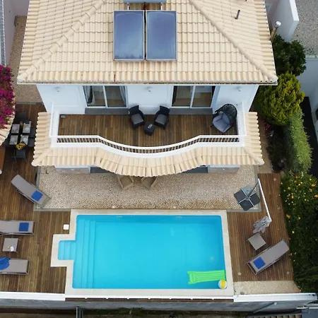 Valentina By Lovelystay Villa