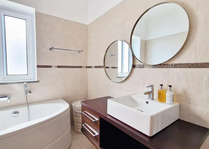 Valentina By Lovelystay Vila