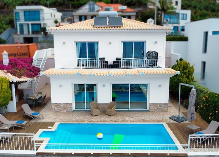 Valentina By Lovelystay Vila