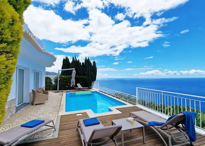 Valentina By Lovelystay