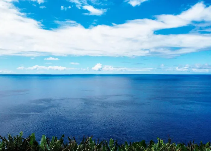 Valentina By Lovelystay *